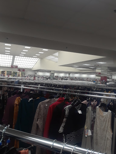 Clothing Store «Burlington Coat Factory», reviews and photos, 3800 US-98 #510, Lakeland, FL 33809, USA