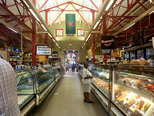 Findlay Market Find Grocery store in Chicago Near Location