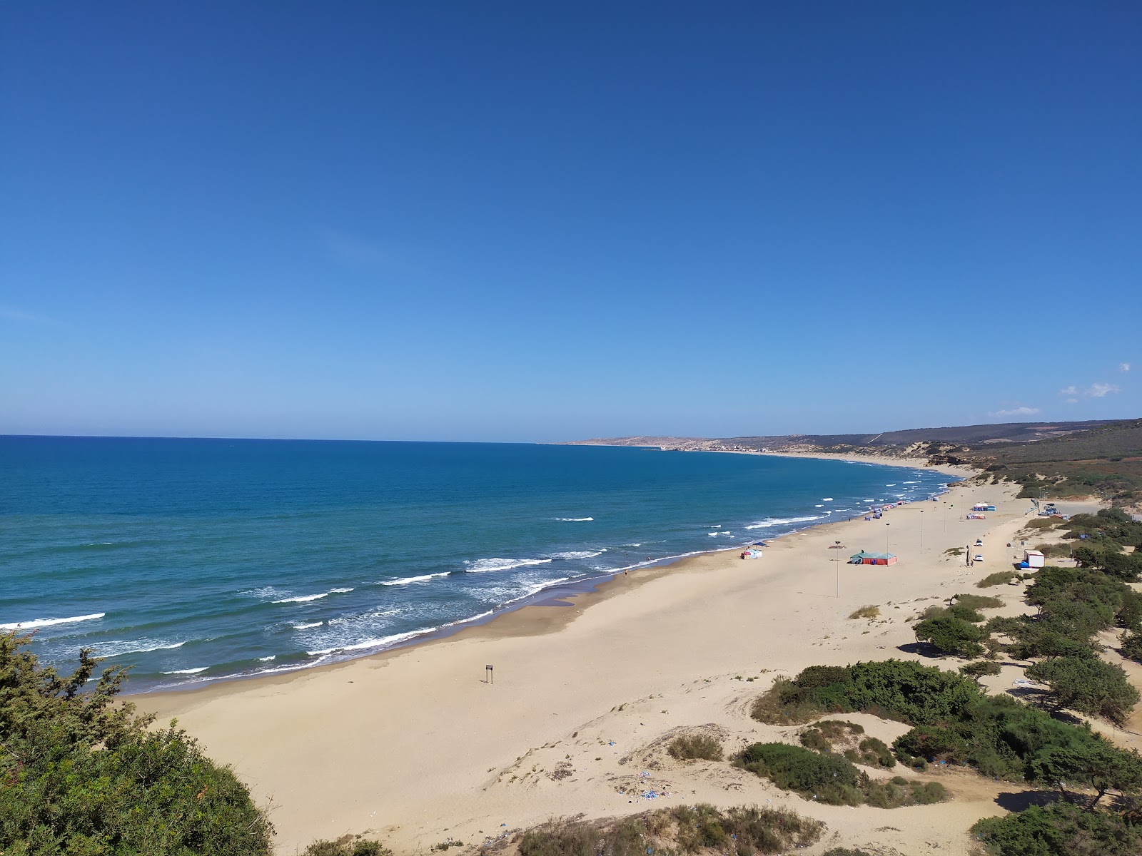Foto de Plage Clovis con arena fina beige superficie