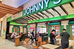 Johnny's Restaurant @ 1 Utama image