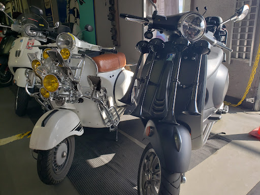 Motor Scooter Dealer «Vespa Motorsport», reviews and photos, 3955 Pacific Hwy, San Diego, CA 92110, USA