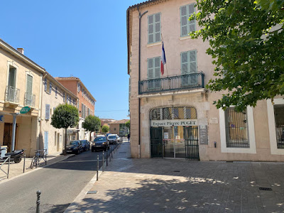 Mairie Administrative - Espace Pierre Puget à Ollioules