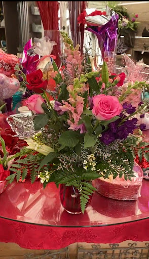 Greenhouse «Ironwood Floral & Greenhouse», reviews and photos, 117 E 20th St, Pueblo, CO 81003, USA