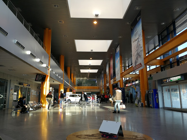 Sixt Rent a Car - Cluj Napoca Airport - Închiriere de mașini