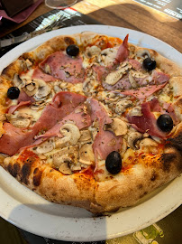 Pizza du Pizzeria Pizza Di Roma à Viviers-du-Lac - n°19