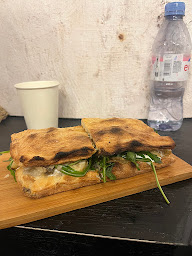 Photo n°3 de Napoli Streat - Paris 17 à Paris ()