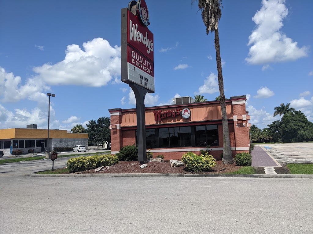 Wendy's 33430