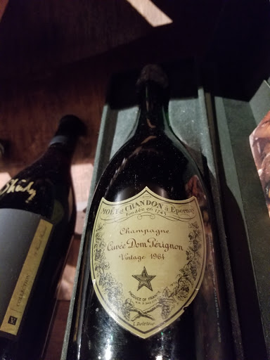 Liquor Store «BevMax Danbury», reviews and photos, 20 Backus Ave, Danbury, CT 06810, USA