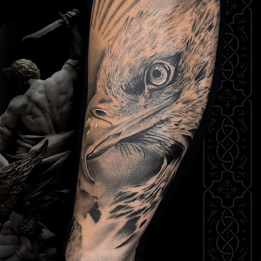 Apolo Tattoo Art Studio | Estudio de tatuajes y barbería