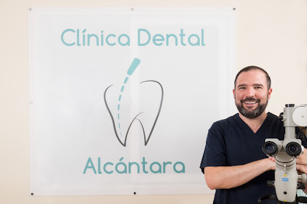 Clínica Dental Alcántara Av. Gran Vía Parque, 41, Poniente Sur, 14005 Córdoba, España