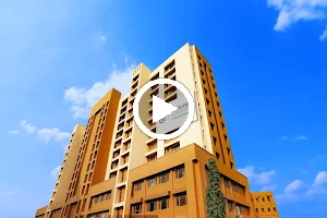 S L Raheja Hospital - 24/7 Multispeciality Hospital in Mahim image
