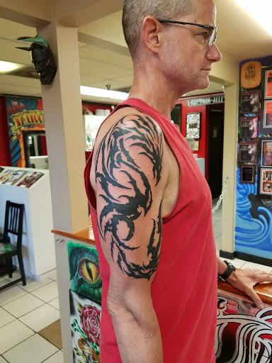 Tattoo Shop «Las Vegas Tattoo Co», reviews and photos, 1829 E 7th Ave, Tampa, FL 33605, USA