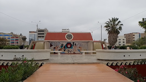 Plaza Cívica – José Leonardo Ortiz