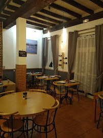 Atmosphère du Restaurant français Le Relais du Vigneron à Diusse - n°10