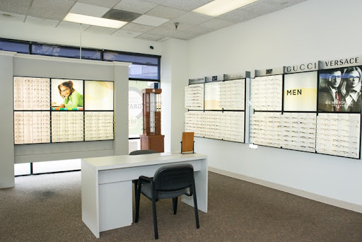 Eye Care Center «Pearle Vision - Pulaski», reviews and photos, 5153 S Pulaski Rd b, Chicago, IL 60632, USA
