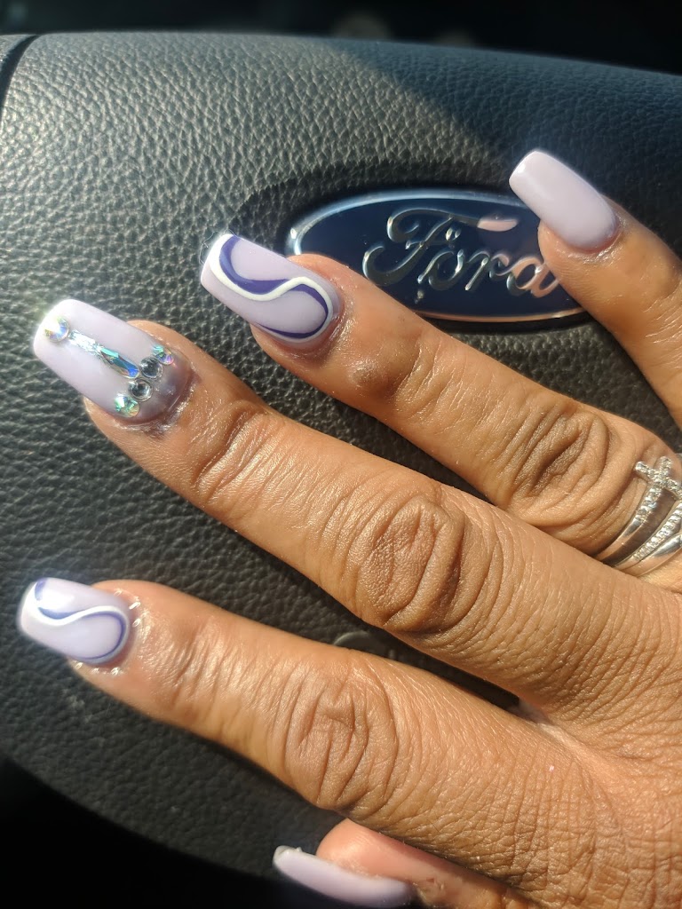 Club Nail & Spa 48187