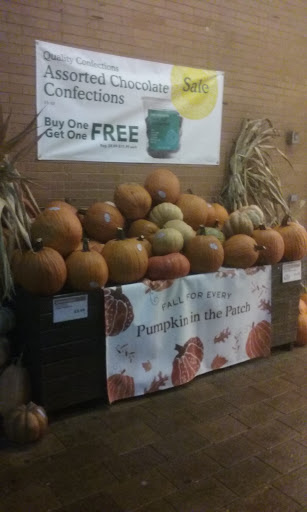 Grocery Store «Whole Foods Market», reviews and photos, 1640 Chicago Ave, Evanston, IL 60201, USA