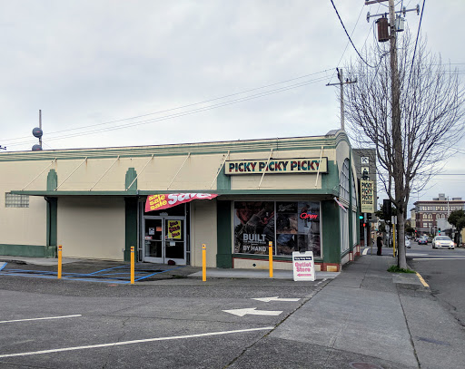 Work Clothes Store «Picky Picky Picky Stores», reviews and photos, 600 E St, Eureka, CA 95501, USA