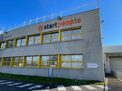 Start People à Dury