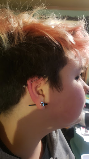 Tattoo Shop «Raining Ink», reviews and photos, 420 W 7th St, Columbia, TN 38401, USA