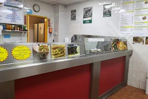 Park Road Fish Hut Takeaway image