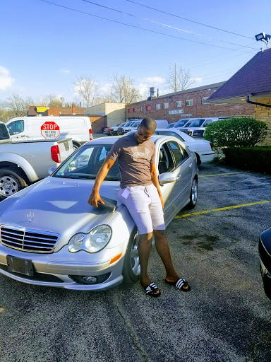 Highland Park Truck & Auto Center, 2900 Skokie Valley Rd # C, Highland Park, IL 60035, USA, 