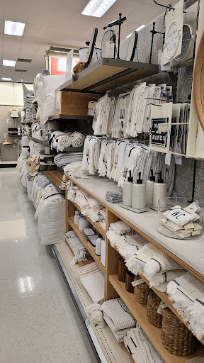 Department Store «Target», reviews and photos, 5901 Douglas Ave, Des Moines, IA 50322, USA