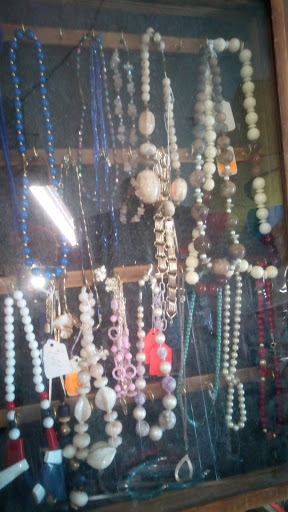 Clear Lake Flea Market Inc, 16080 Davis St, Clearlake, CA 95422, USA, 