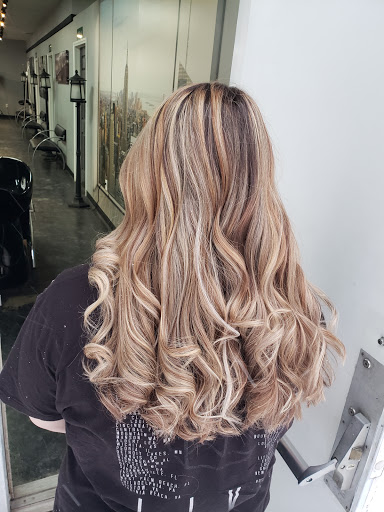 Beauty Salon «Wow Hair & Body Care», reviews and photos, 1509 Holton Rd, Muskegon, MI 49445, USA