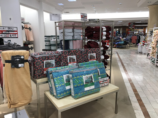 Department Store «Lord & Taylor», reviews and photos, 5065 Main St, Trumbull, CT 06611, USA