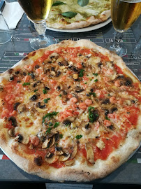 Pizza du Pizzeria La Cabrera à Saint-Nazaire - n°10