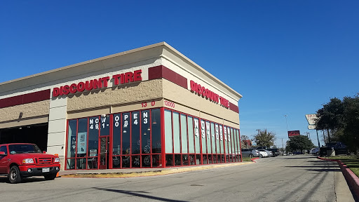 Discount Tire Store - Austin, TX, 13000 I-35 #7, Austin, TX 78753, USA, 