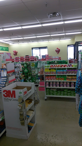 Dollar Store «Dollar Tree», reviews and photos, 406 S 1st St #1, La Grange, KY 40031, USA