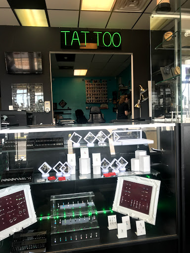 Tattoo Shop «Z Edge Tattoo & Body Piercing South Shop», reviews and photos, 3603 Clark Rd, Sarasota, FL 34233, USA