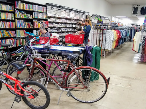 Thrift Store «The Salvation Army Family Store & Donation Center», reviews and photos, 717 3rd Ave SE, Cedar Rapids, IA 52401, USA