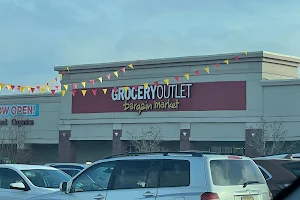 Grocery Outlet image