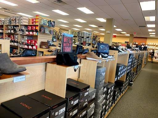 Shoe Store «Peltz Shoes - Bradenton Store», reviews and photos, 5275 University Pkwy, University Park, FL 34201, USA