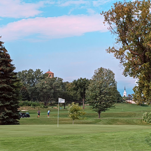 Golf Course «Highland 9-Hole Golf Course», reviews and photos, 1797 Edgcumbe Rd, St Paul, MN 55116, USA