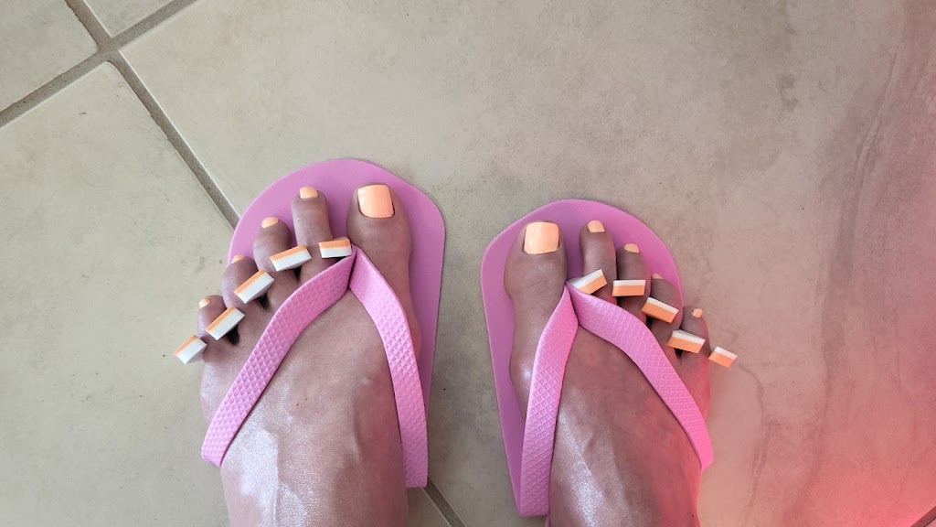 Q Nails 46392