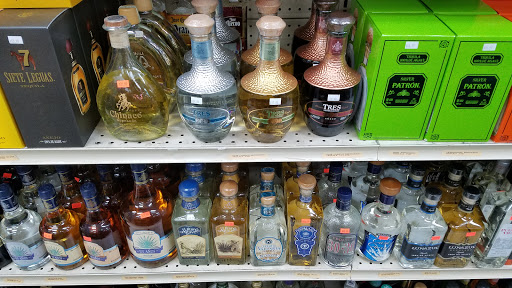 Liquor Store «Foremost Liquor Stores», reviews and photos, 178 S Broadway, Aurora, IL 60505, USA