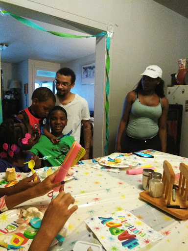 Used Car Dealer «Rockland Auto Sales», reviews and photos, 4852 N 5th St, Philadelphia, PA 19120, USA