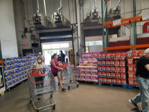 Warehouse store «Costco Wholesale», reviews and photos, 125 Beacon Dr, Holbrook, NY 11741, USA