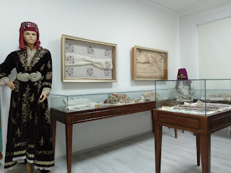 Bursa Olgunlaşma Enstitüsü El Nakışları Sanat Evi