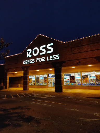 Clothing Store «Ross Dress for Less», reviews and photos, 2415 NW Kings Blvd, Corvallis, OR 97330, USA