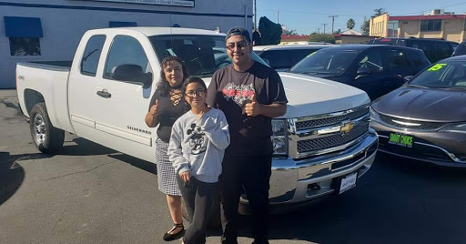 Used Car Dealer «Smart Choice Auto Sales», reviews and photos, 521 N Oxnard Blvd, Oxnard, CA 93030, USA