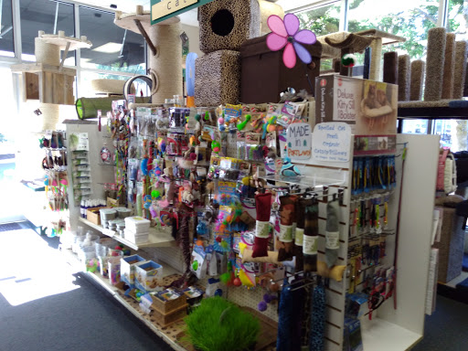Pet Supply Store «Pet Loft», reviews and photos, 6333 SW Macadam Ave #104, Portland, OR 97239, USA