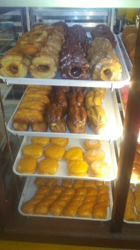 Donut Shop «Jelly Donut», reviews and photos, 1750 S Virginia St, Reno, NV 89502, USA