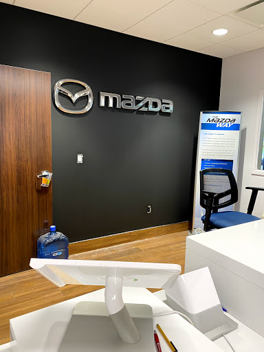 Mazda Dealer «Mazda of Manchester», reviews and photos, 80 Oakland St, Manchester, CT 06042, USA