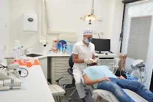 Dentisti Colombo image