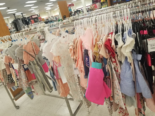 Department Store «T.J. Maxx», reviews and photos, 33025 Grand River Ave, Farmington, MI 48336, USA